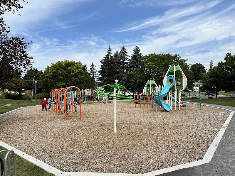 Alfred-Dorais Dog Park dog park in Châteauguay, Quebec