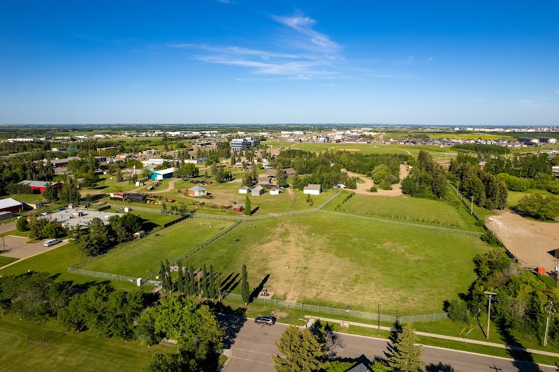 Lloydminster Off-leash Dog Park dog park in Lloydminster, Saskatchewan