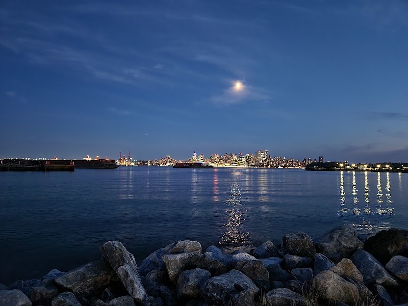 Kings Mill Dog Park - Off-Leash Area dog park in North Vancouver, British Columbia