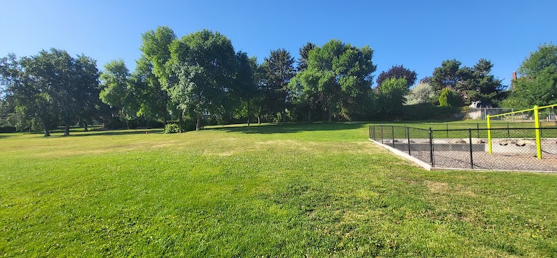 Mission Hill Dog Park dog park in Vernon, British Columbia