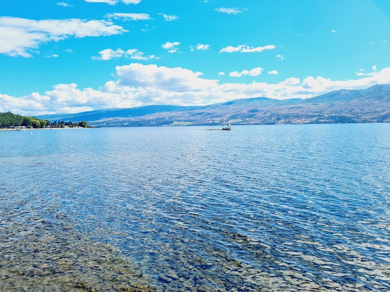 Gellatly Dog Beach dog park in West Kelowna, British Columbia