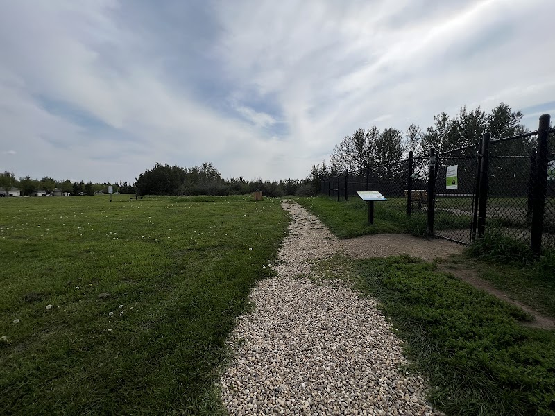 Heritage Hills Off Leash Dog Park dog park in Sherwood Park, Alberta