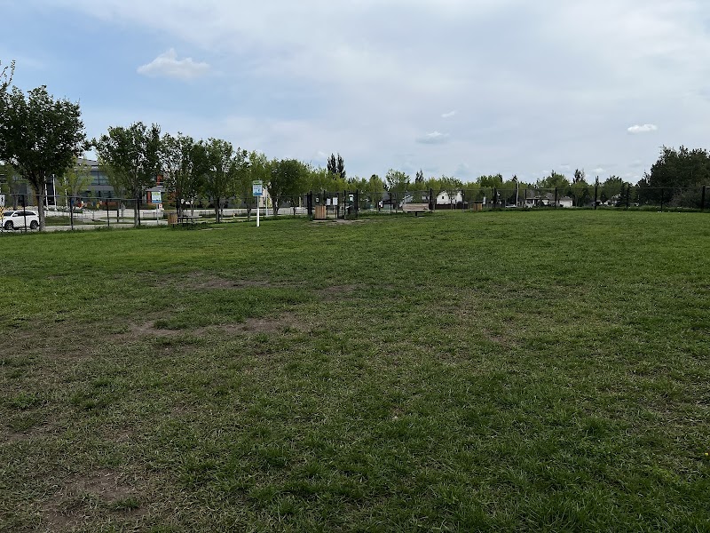 Heritage Hills Off Leash Dog Park dog park in Sherwood Park, Alberta