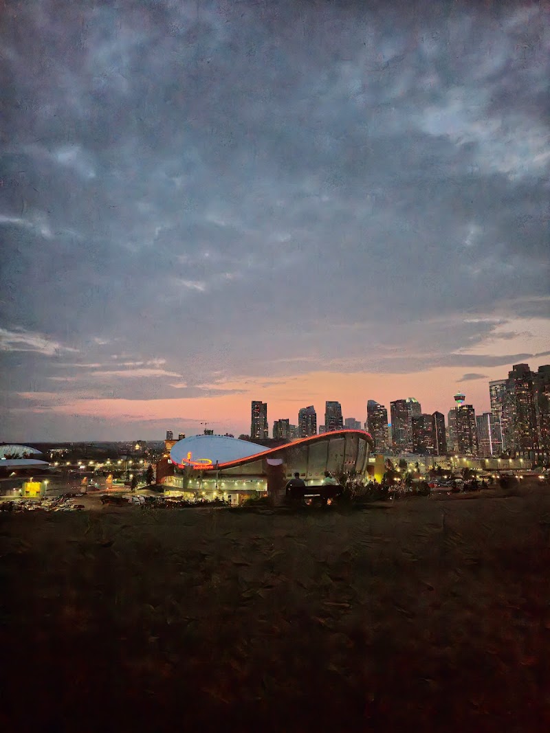 Mayland Heights Off Leash Dog Park dog park in Calgary, Alberta