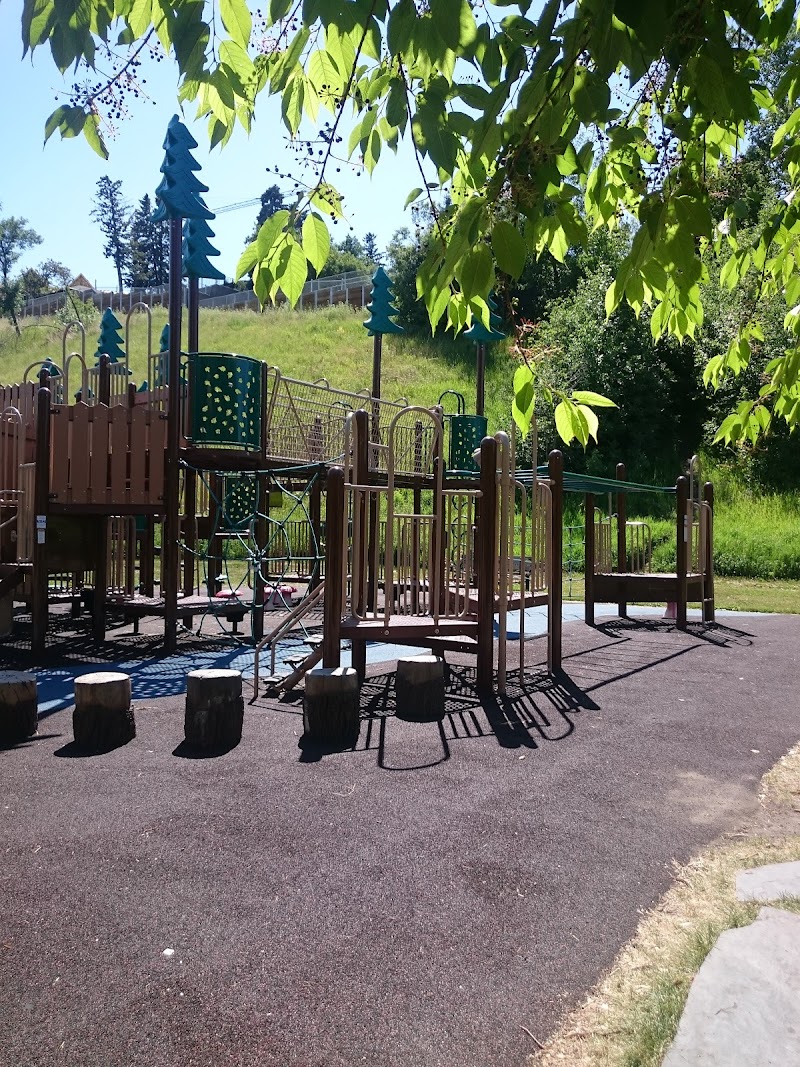 Cliff Bungalow Off Leash Area dog park in Calgary, Alberta