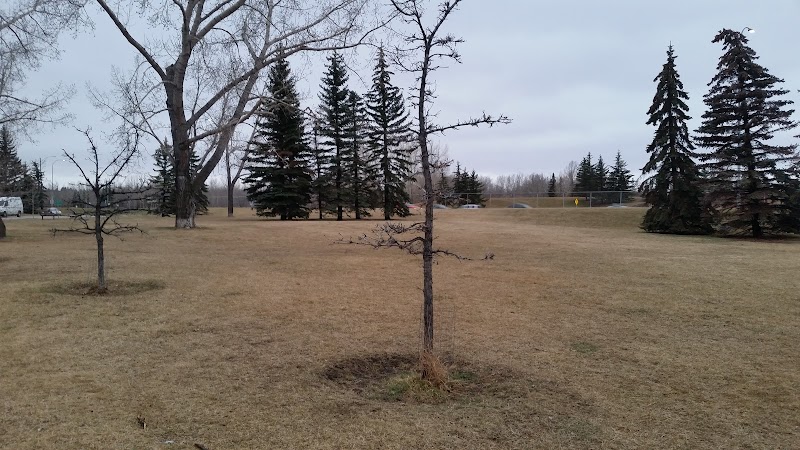 14 Street Off Leash Area dog park in Calgary, Alberta