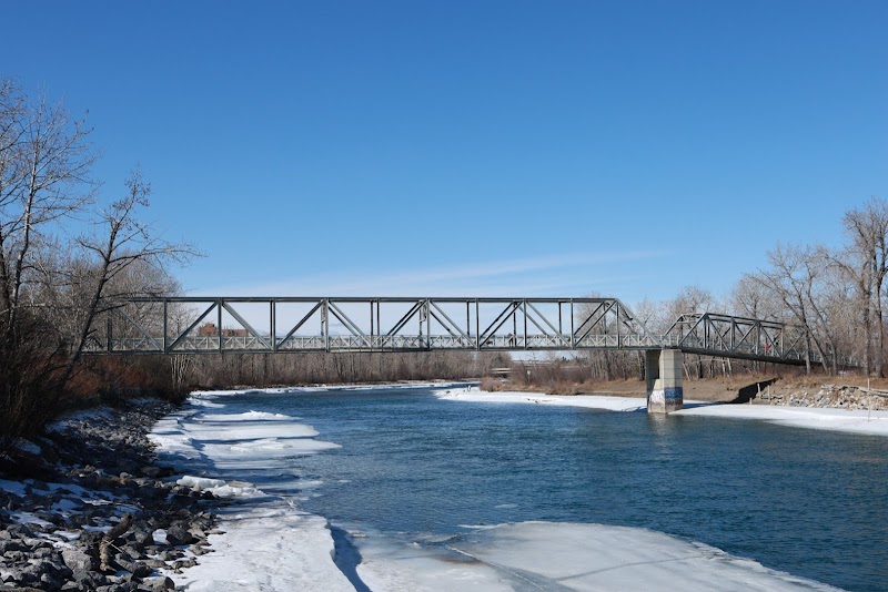 Bowmont Island Off Leash Dog Park dog park in Calgary, Alberta