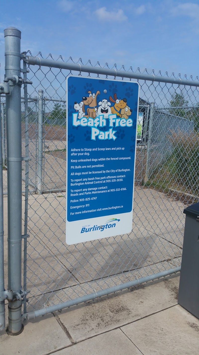 Norton Leash Free Dog Park dog park in Burlington, Ontario
