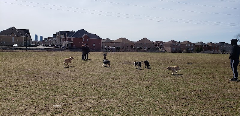 Parkway Belt Dog Park dog park in Mississauga, Ontario