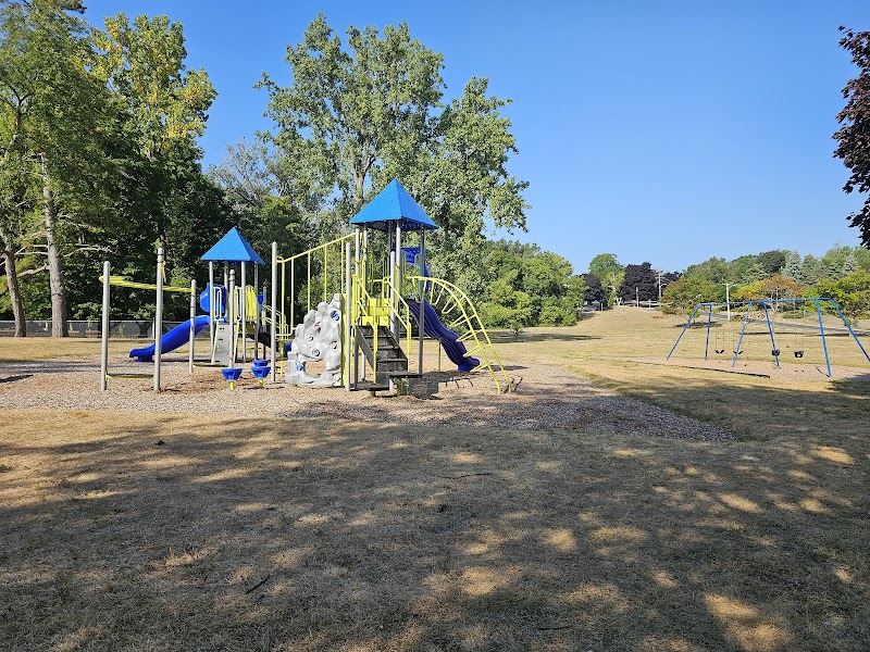 Hanna Park & Dog Park dog park in Quinte West, Ontario