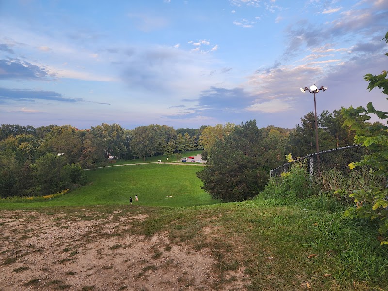 Malden Dog Park dog park in Windsor, Ontario