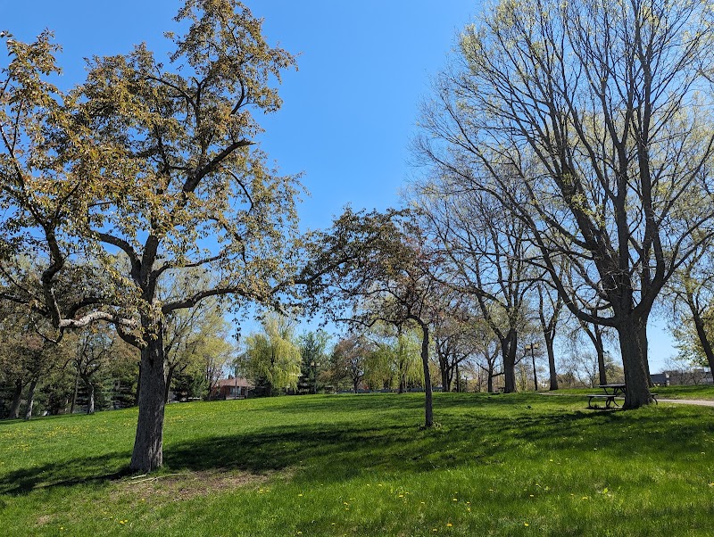 Sault-au-Récollet Park dog park dog park in Montreal, Quebec