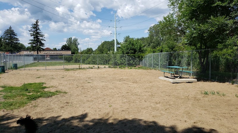 Parc à chien - Parc Emilien Labarre dog park in Trois-Rivières, Quebec