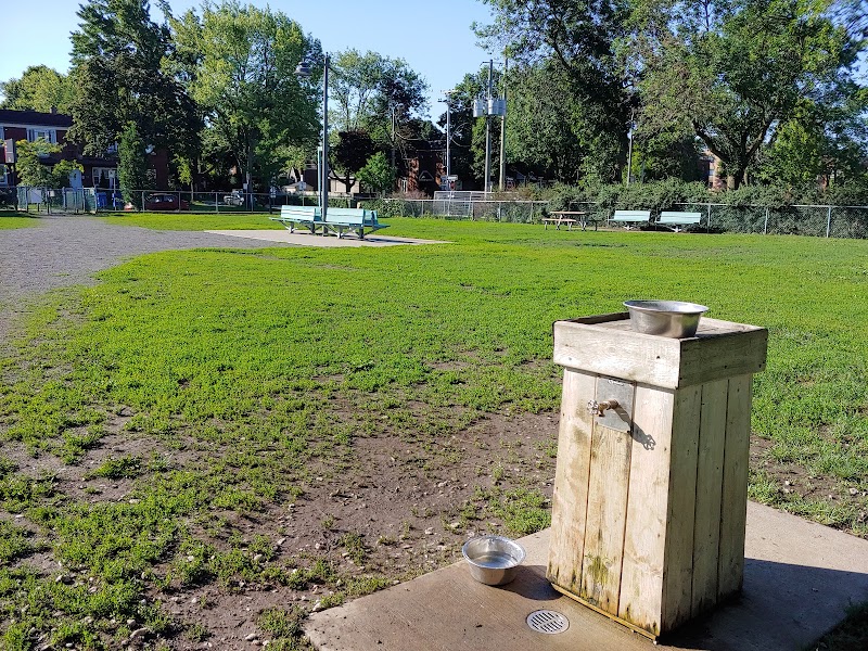 Gohier Park Dog Park dog park in Saint-Laurent, Quebec