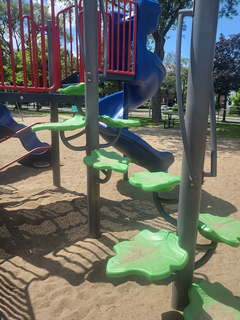 Gohier Park Dog Park dog park in Saint-Laurent, Quebec