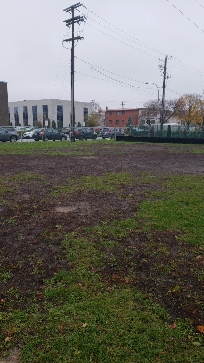 Arthur-Péloquin dog park dog park in Saint-Leonard, Quebec