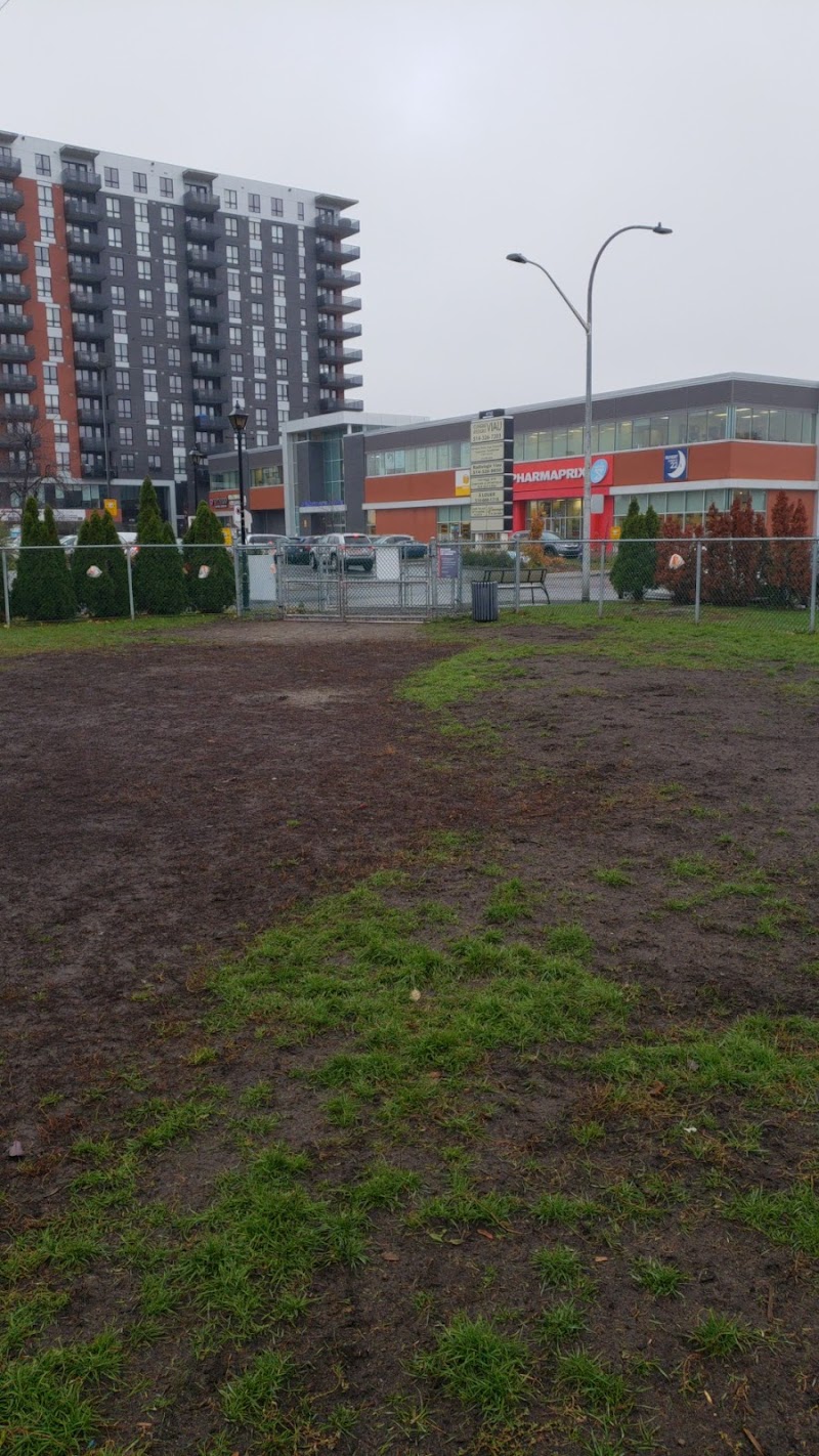 Arthur-Péloquin dog park dog park in Saint-Leonard, Quebec