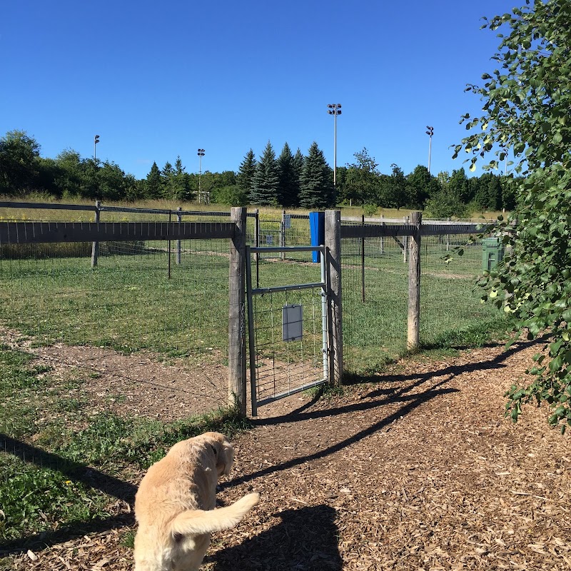 Huntington Park Off-Leash Dog Park dog park in Thornhill, Ontario