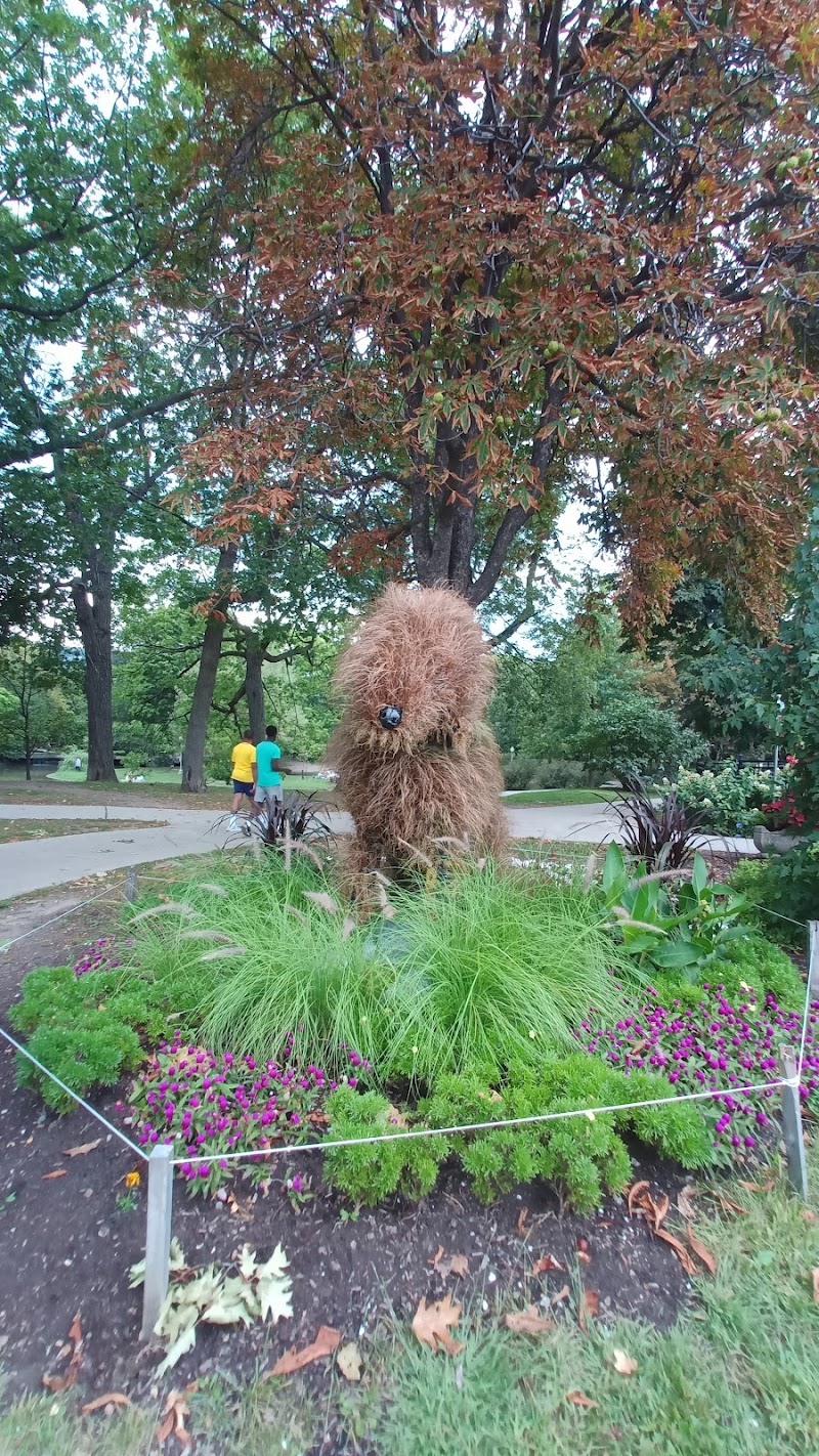 Westmount Park dog park dog park in Westmount, Quebec