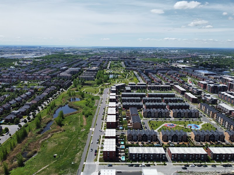 Noroît Dog Park dog park in Saint-Laurent, Quebec