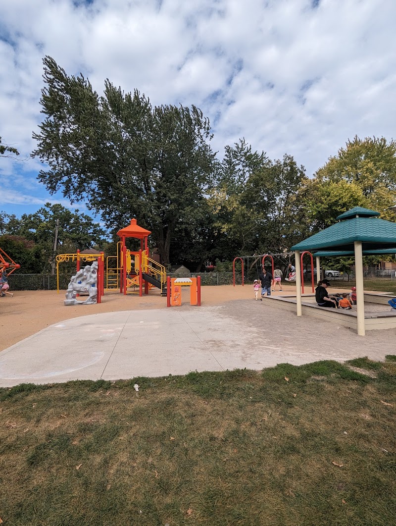 Norwood Dog Park dog park in Toronto, Ontario