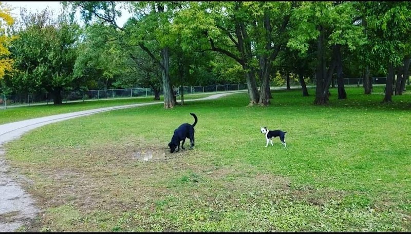 Niagara Falls Dog Park dog park in Niagara Falls, Ontario