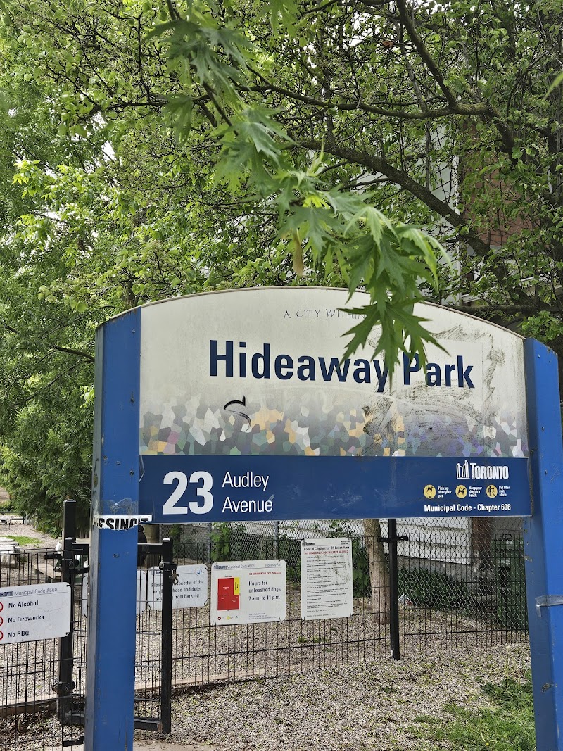 Hideaway Park dog park in Toronto, Ontario