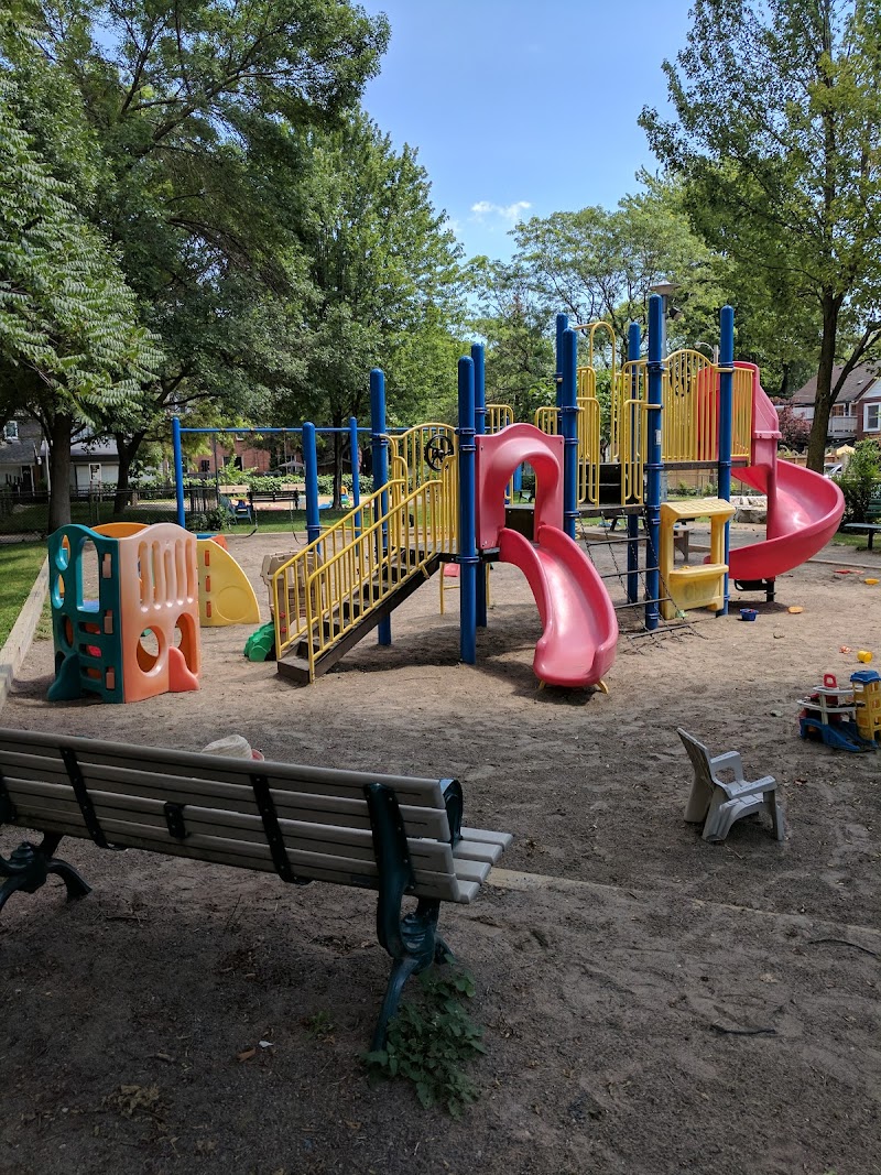 Hideaway Park dog park in Toronto, Ontario