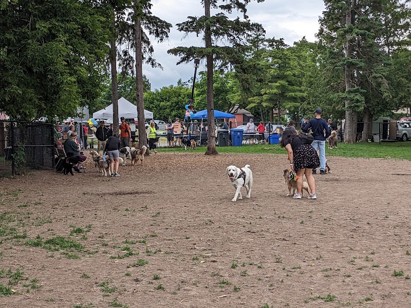 Parc canin Gamelin dog park in Gatineau, Quebec