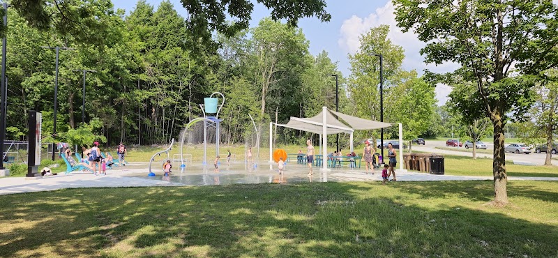 Victoria Dog Park dog park in Sherbrooke, Quebec