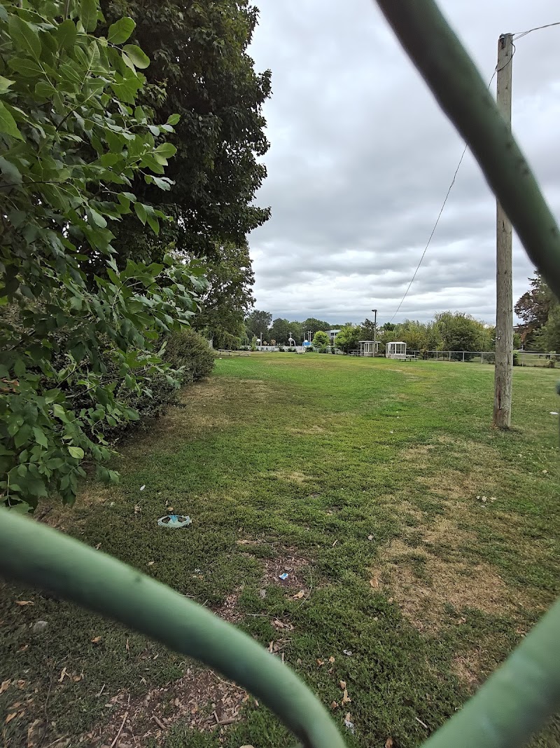 St Veronica’s dog park dog park in Dorval, Quebec