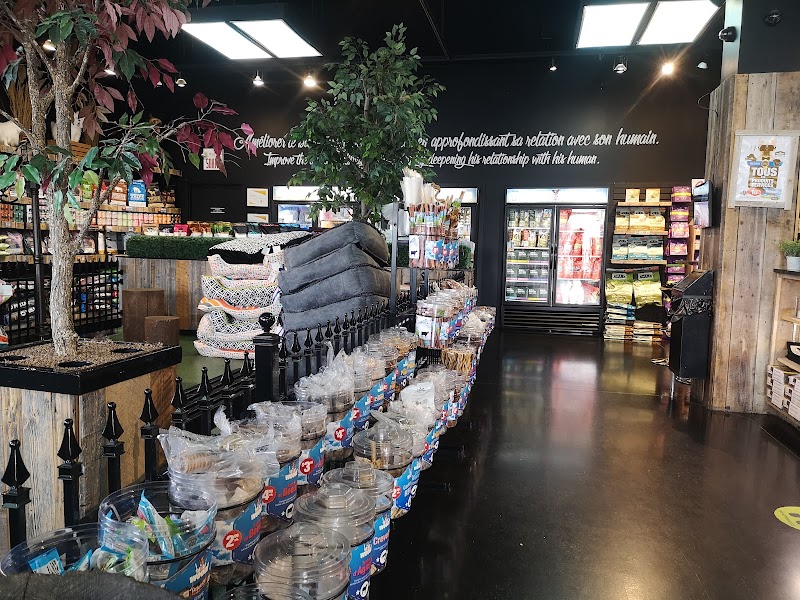 Livora Laval (Woouf) dog park in Laval, Quebec