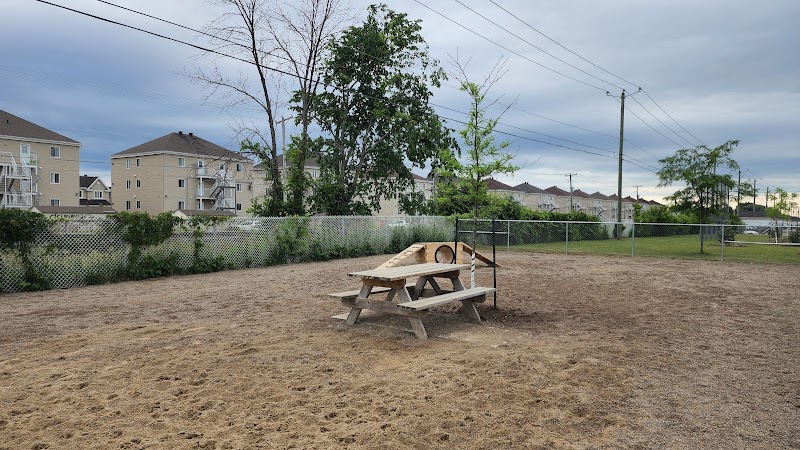 Parc Canin Lorne-Worsley dog park in Vaudreuil-Dorion, Quebec