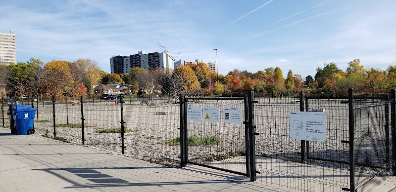 Confederation Dog Park dog park in Toronto, Ontario