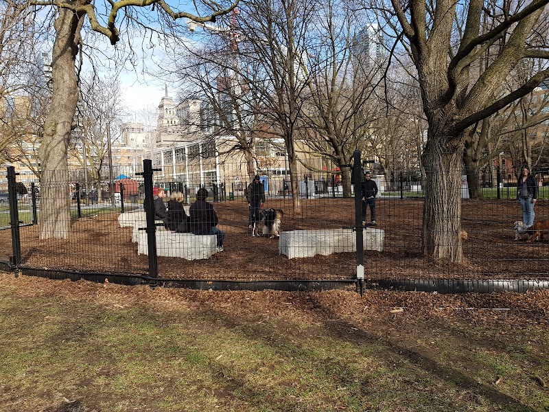 Grange Park Dog Off Leash Area dog park in Toronto, Ontario