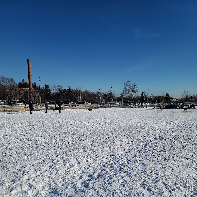 Colonel Samuel Smith Dog Park dog park in Etobicoke, Ontario