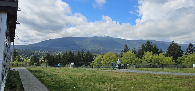 Northfield Rotary Lookout Park dog park in Nanaimo, British Columbia