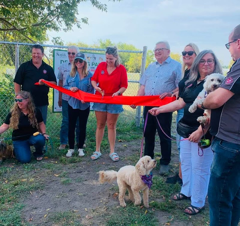 Kin Community Dog Park dog park in Delhi, Ontario