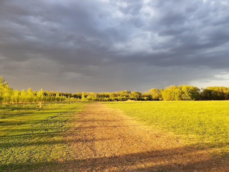 Maple Grove Dog Park dog park in Winnipeg, Manitoba