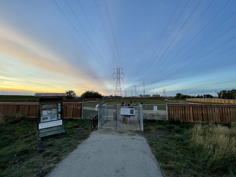 Brenda Leipsic Off-leash Dog Park dog park in Winnipeg, Manitoba