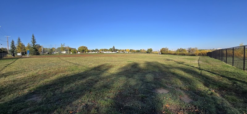Fred Mendel Dog Park dog park in Saskatoon, Saskatchewan