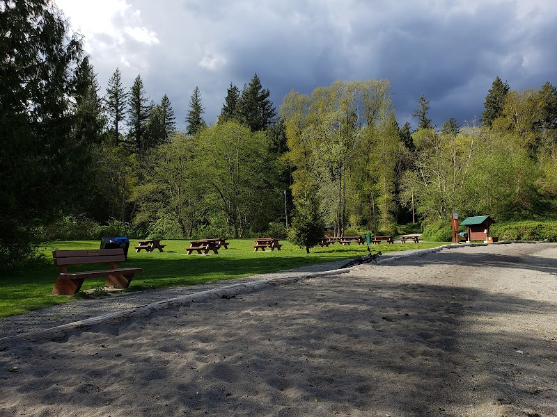 Hayward Lake Dog Beach dog park in Mission, British Columbia
