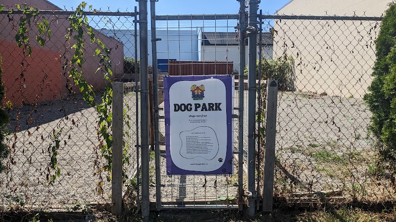 Dog Garden 🐶🐕🐕 dog park in Vancouver, British Columbia