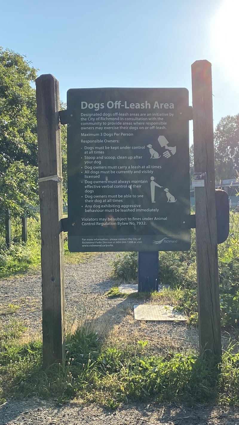 Hamilton Highway Off-Leash Dog Park dog park in Richmond, British Columbia