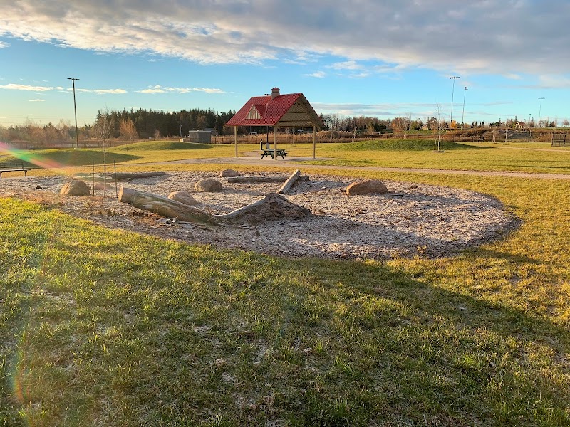 Trafalgar Sports Park - Leash Free Park dog park in Georgetown, Ontario