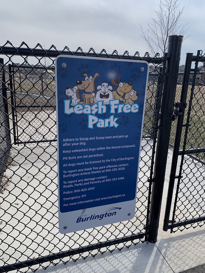 Colin Alton Parkette Dog Park dog park in Burlington, Ontario