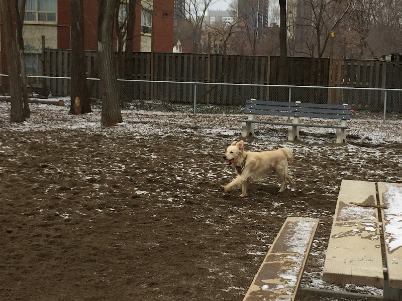 Rail Trail Dog Park dog park in Hamilton, Ontario
